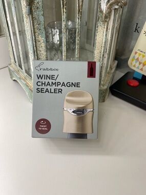 Wine & Champagne Sealer - Silver Box Packaging